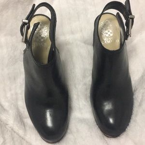 Black Vince Camino Shoe (idk what kind of shoe)